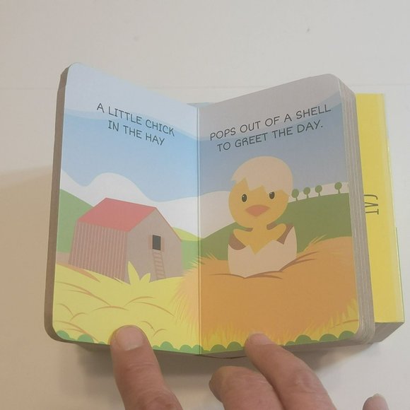 Sassi Junior My First Library Baby Animals by Simon Miller, Set of 7 Board Books - Picture 4 of 7